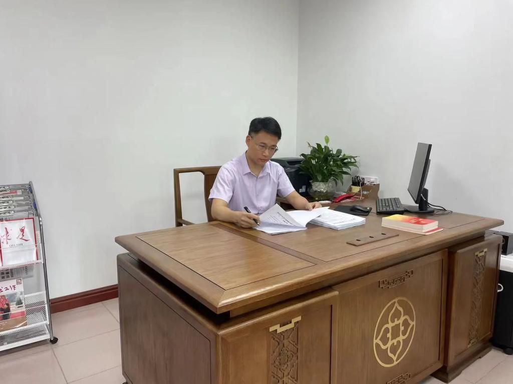 球友会（中国）校友许云获评第六届  广东省“人民满意的公务员”称号